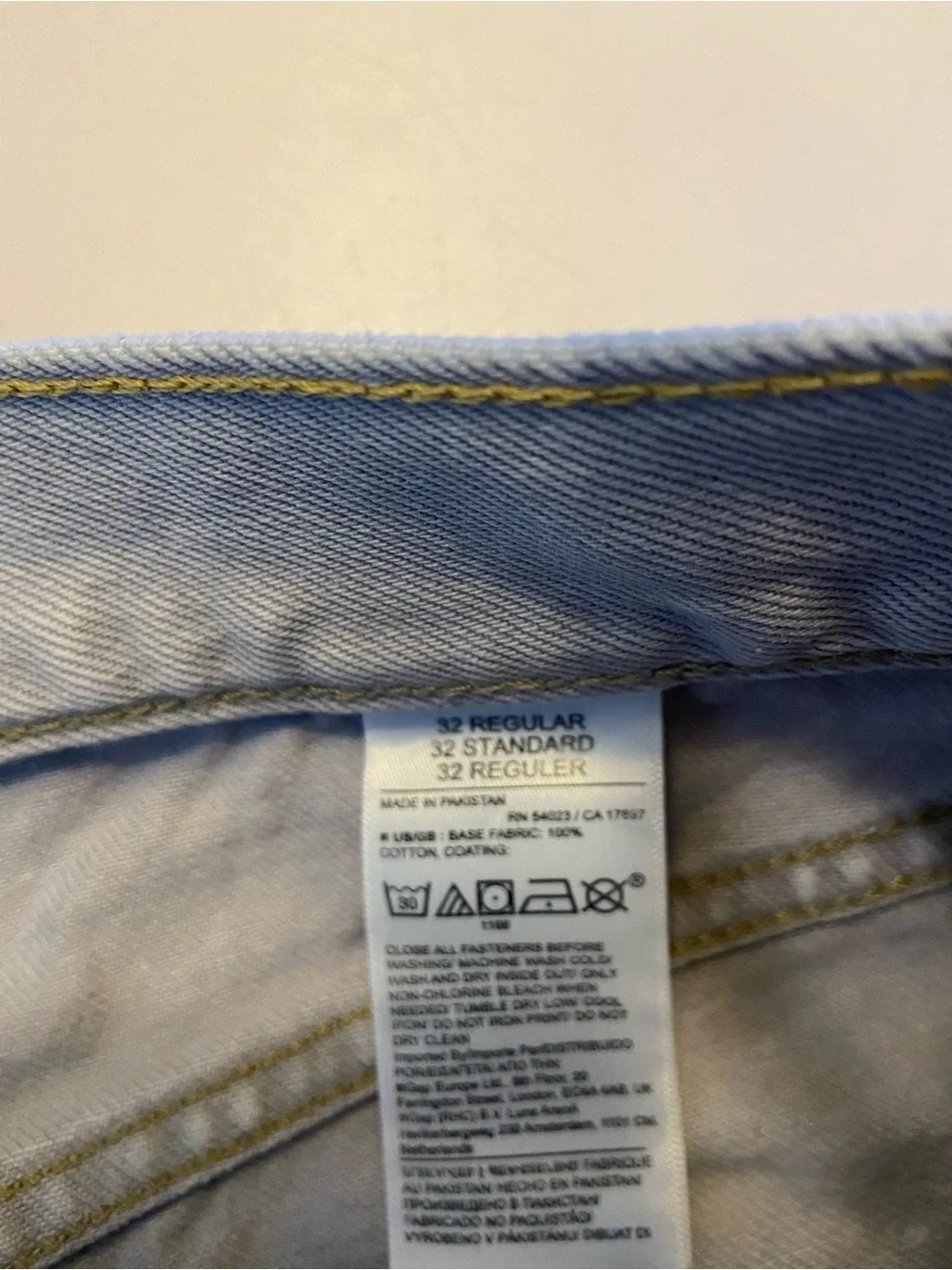 Banana Republic Men's Light Gray Straight Jeans
